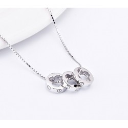 Gyűrű alakú medálos ezüst nyaklánc